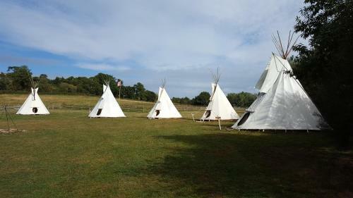Les Tipis Du Bonheur de Vivre