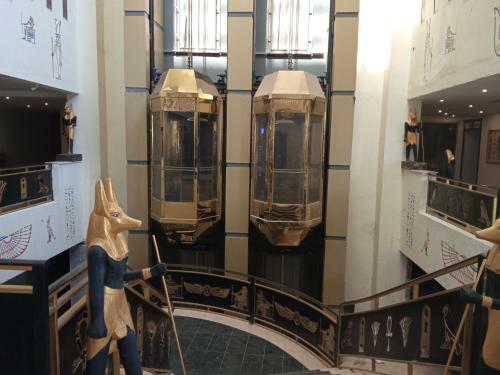 New Regency Pyramids View Hotel