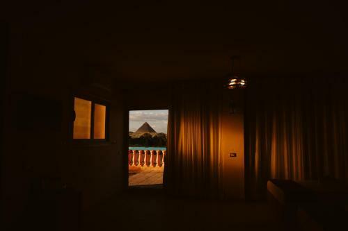 Seven Eleven Hotel