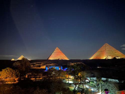 Albergue Taj Pyramids