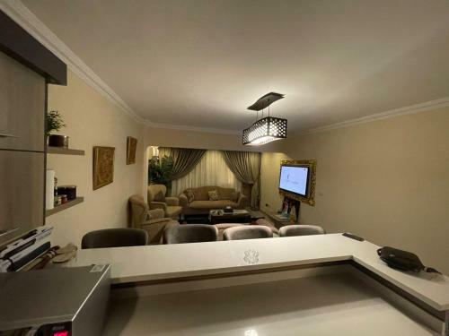 Shehab Royal Aparthotel