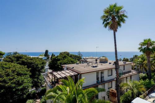 Tre Ponti Panoramic Seaview Apartment
