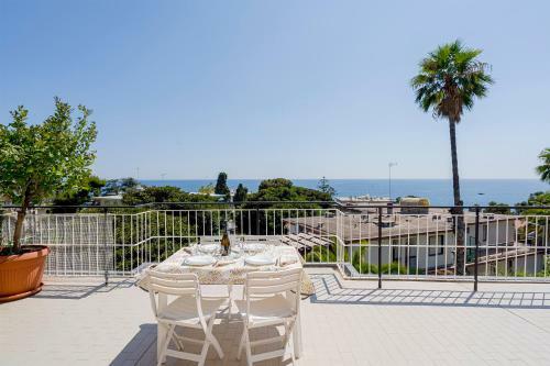 Tre Ponti Panoramic Seaview Apartment