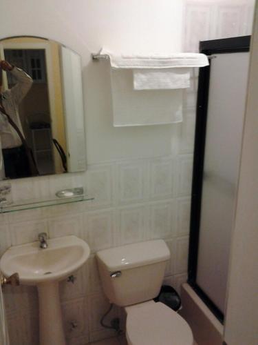 Hotel Suites La Rosa Airport Guayaquil