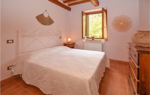 Nice Home In Santa Restituta With 6 Bedrooms