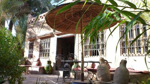 Hostal Le Chant Des Palmiers
