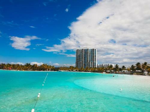 Apartamento Luxurious Beach Property 3 Bedrooms