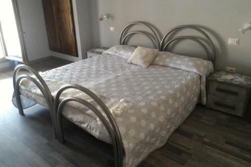 Corona Bed & Breakfast