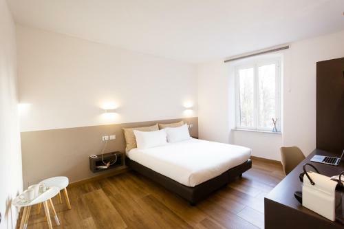 Hostal Sarzana's Rooms