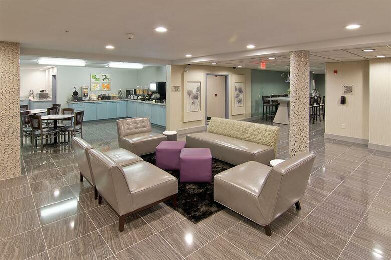 Hotel Best Western Plus Woodstock Inn & Suites