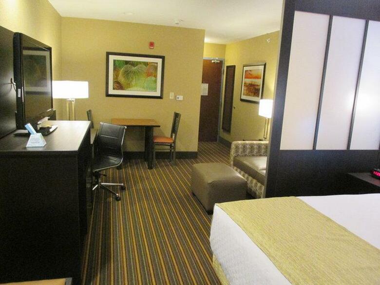 Hotel Best Western Plus Woodstock Inn & Suites