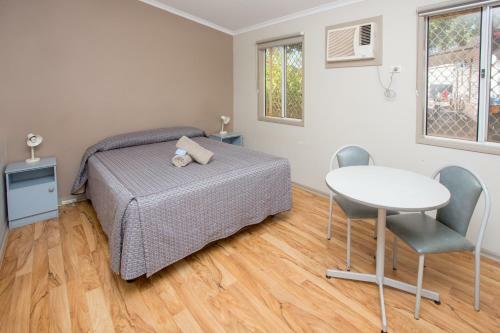 Aspen Parks Cooke Point Holiday Park