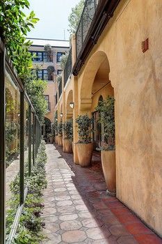 Garden Court Hotel