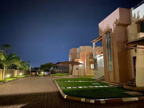 Nthuzi Villas Bed And Breakfast