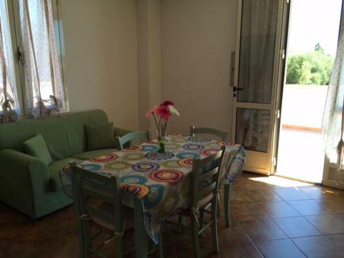 Apartamento Bilocale Con Terrazza A San Teodoro