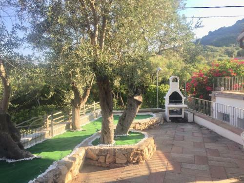 International House San Teodoro