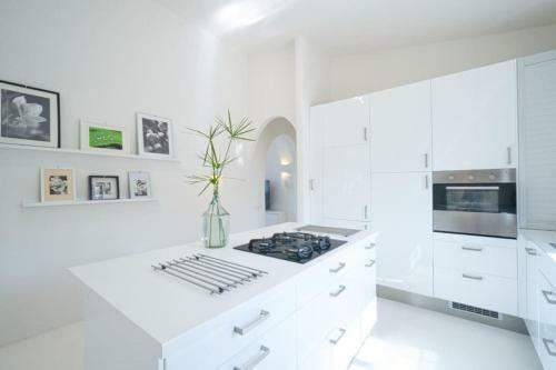Villa Smeraldo Luxury - Belocations