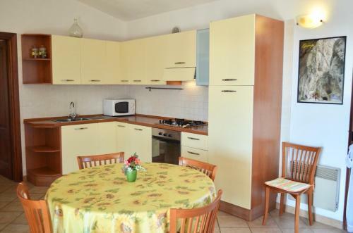 Apartamento Trilocale Ponderosa Con A.c A San Teodoro