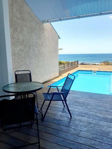 Apartamento La Falaise Sea Front Villa