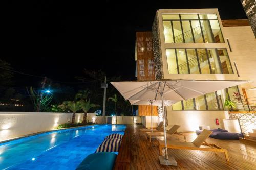 One Bay Residence Modern Contemporary Apartment Flat 4