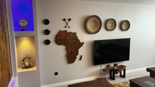 Upscale Luxurious Apartment With A Superb View.