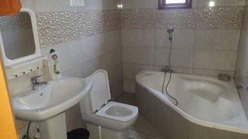 Green Mangrove Inhaca (Guest House)