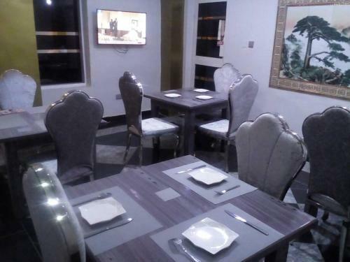 E-suite Hotel