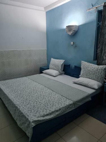 Hostal Churchill Guest House