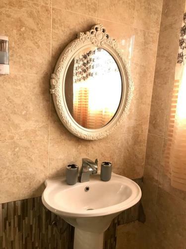 Bed & Breakfast Evergreen Executive Hostel