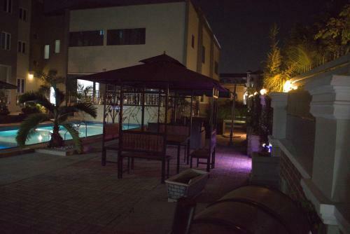Haris Hotel