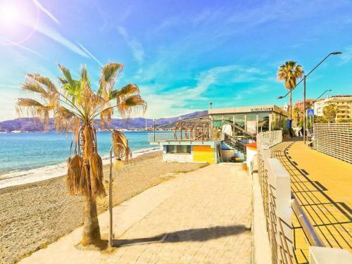 Apartamento Modern & Bright Flat - 2 Min From The Sea