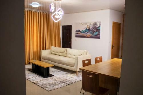 Cozy 3 Bedroom Apartment