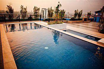 Y2 Residence Hotel