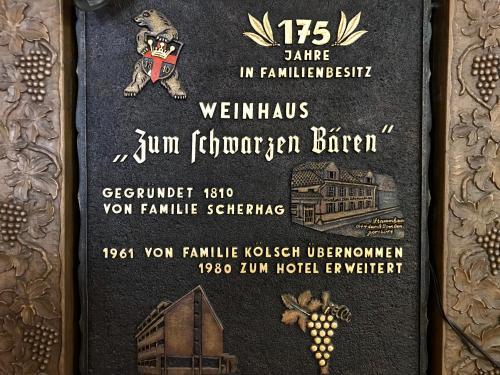 Hotel & Weinhaus Zum Schwarzen B�ren