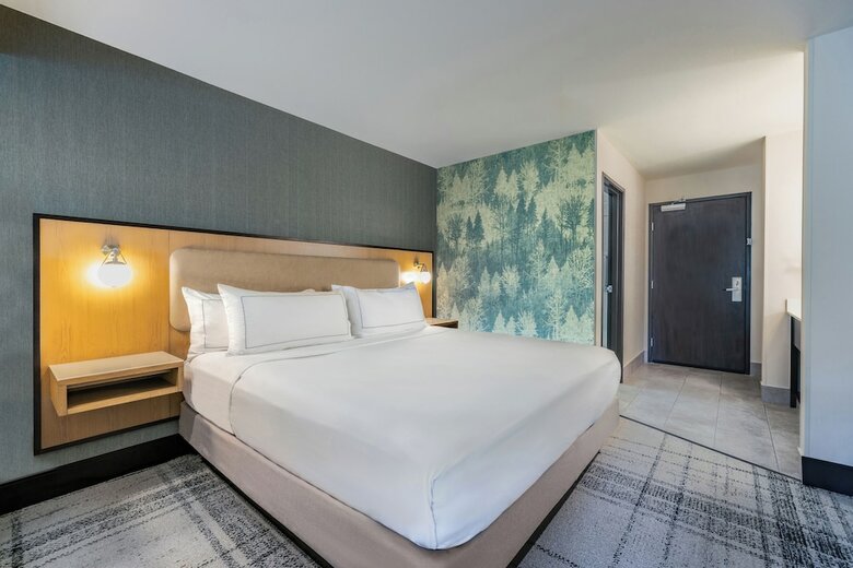 Hotel Doubletree By Hilton Bend