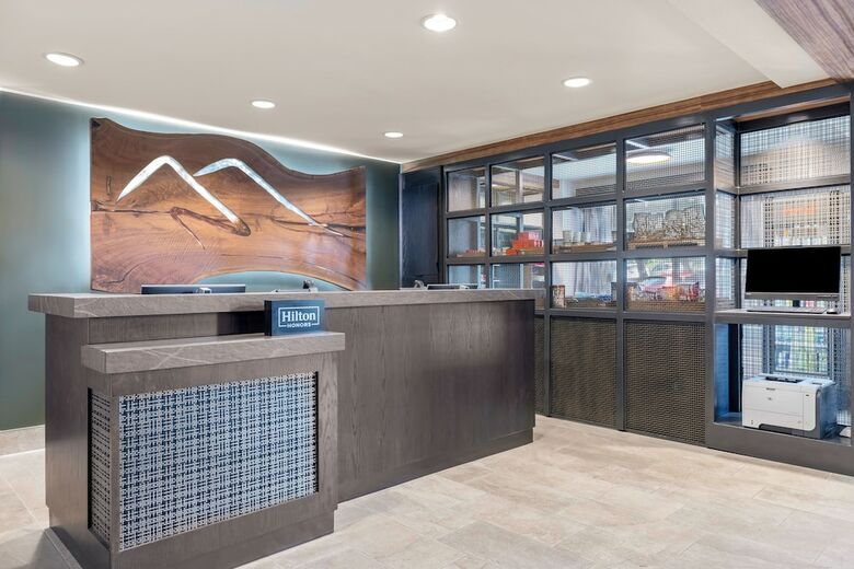 Hotel Doubletree By Hilton Bend
