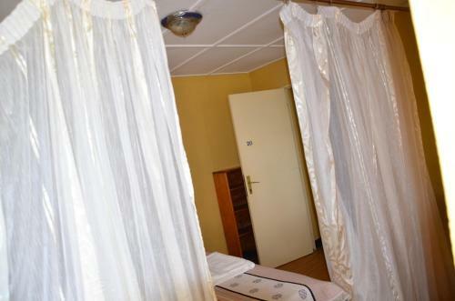 Hostal Maison St Benoit Kigufi