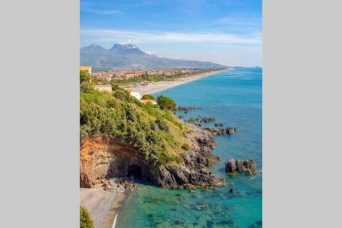 Apartamento Riviera Dei Cedri Dimora Colibr� A 100 M Dal Mare