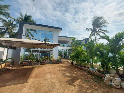 Villa Butterfly House