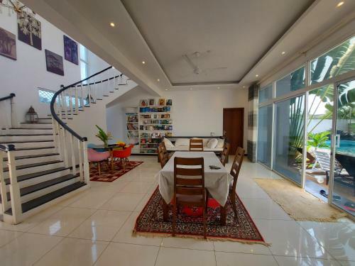 Villa Butterfly House