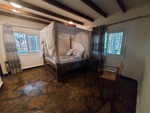 Villa Leopard House