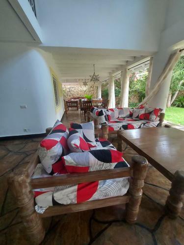 Villa Leopard House