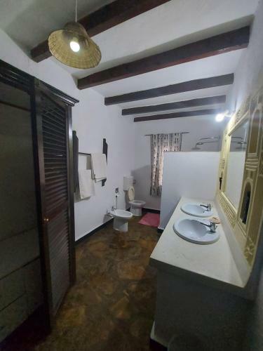 Villa Leopard House