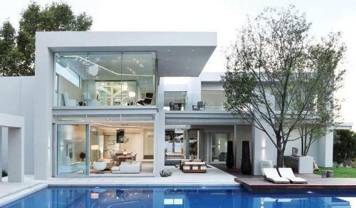 Villa Glass House