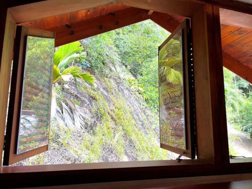 Hilltop South - Villa Bougainville