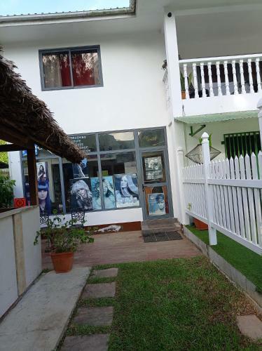 Les Forbans Selfcatering Apartment