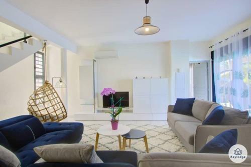 Villa Logan - Terrace And Private Swimming Pool