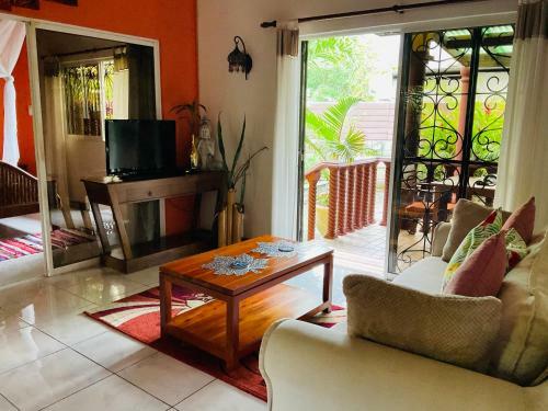 Apartamento Effie Mountain View Gecko Villa