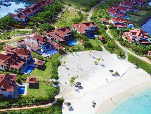 Eden Island 4-bedroom Villa With Private Pool