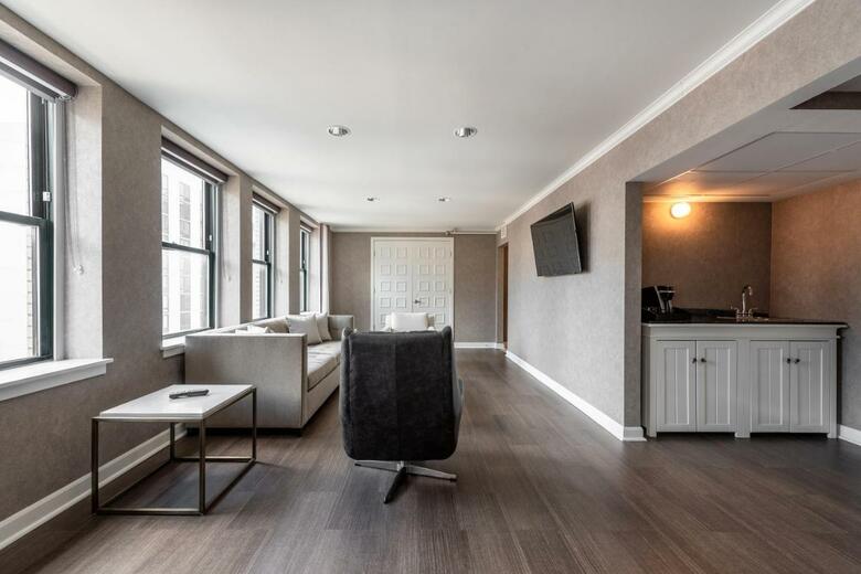 Hotel Indigo Chicago Downtown Gold Coast